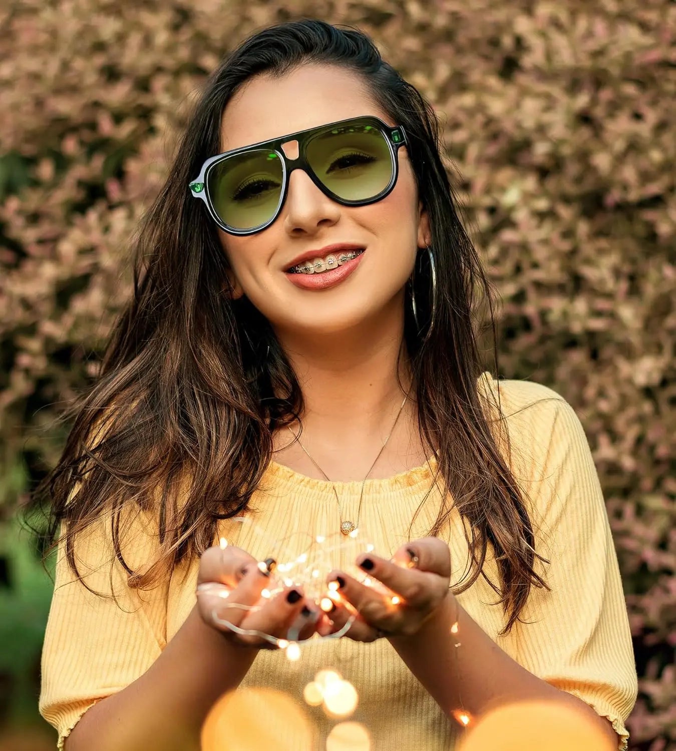 FEISEDY Retro 1970s Large Frame Sunglasses for Men and Women with UV400 Protection - Model B0030